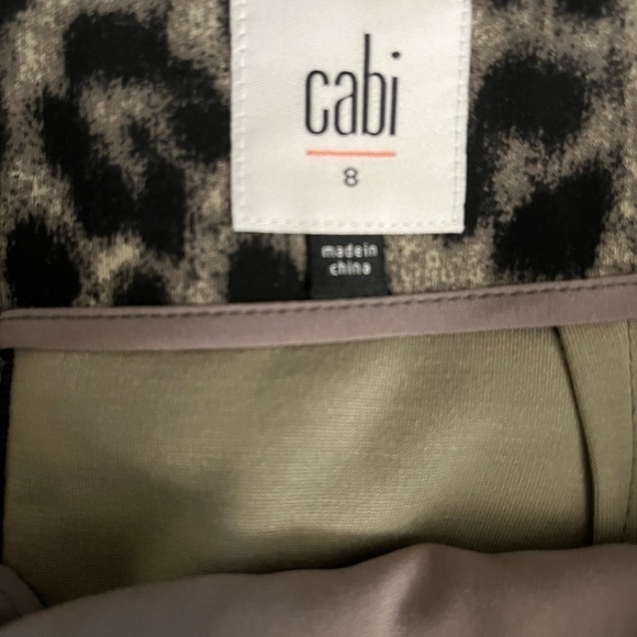 Cabi size 8 cheetah animal print stretch pocket exposed zipper skirt - Picture 5 of 6